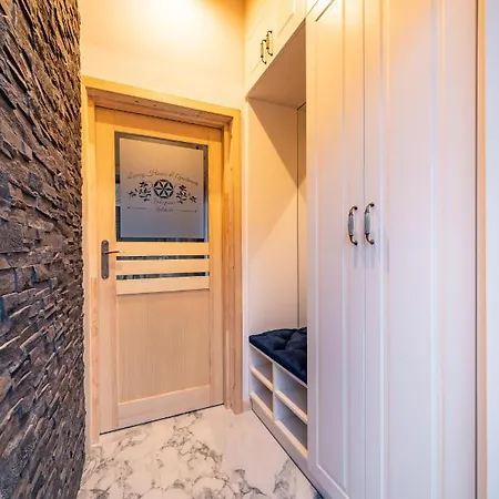 Luxury & Zalinski Chalet